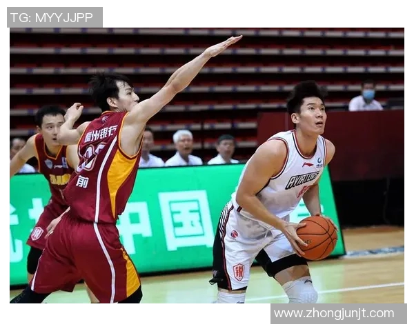 深圳篮球队在篮球配合排行榜中荣登第七名展现团队实力与默契